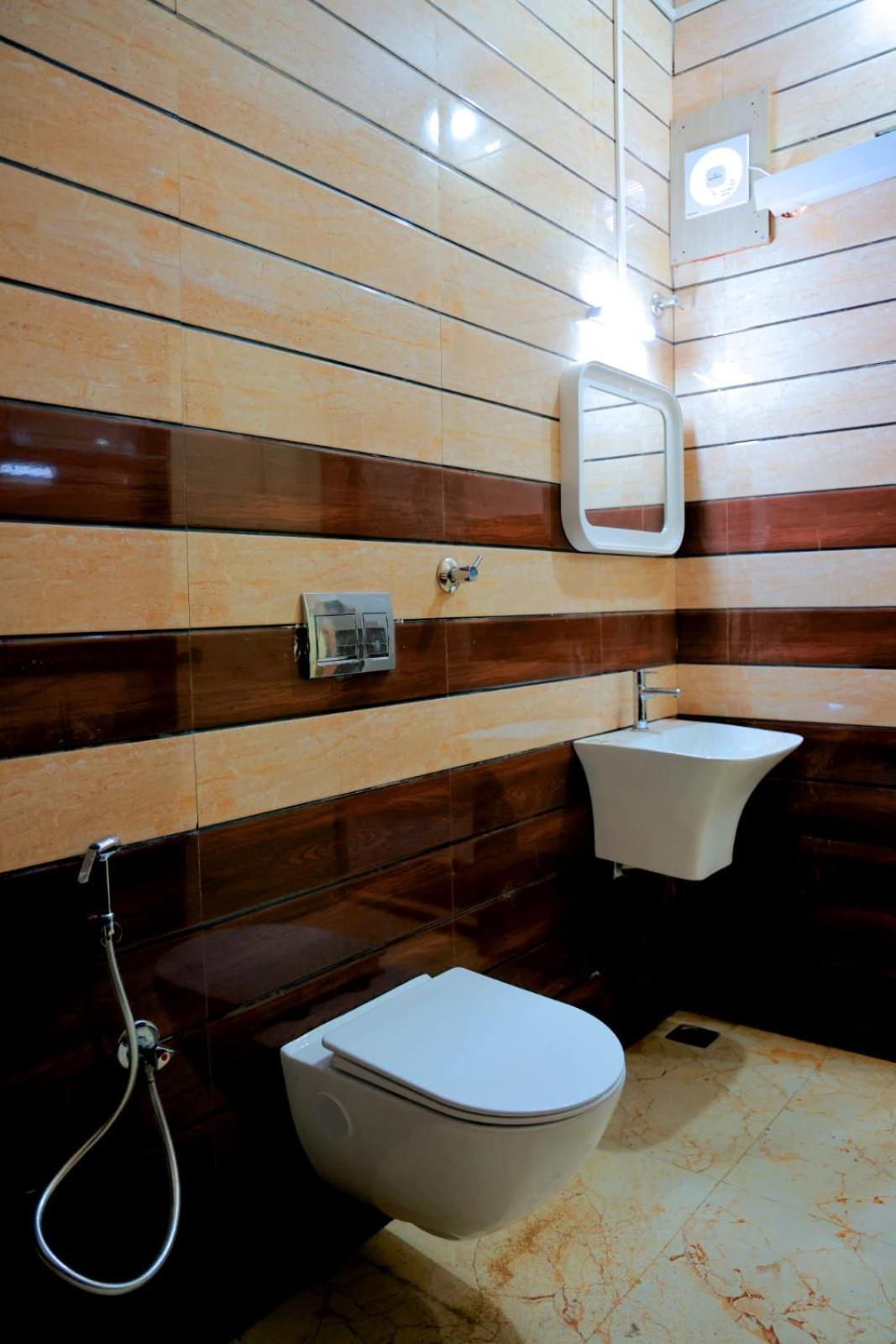 Grand Sangeetham Inn Tiruchchendūr Kültér fotó